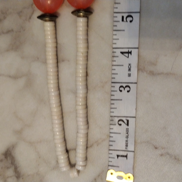 Beautiful multiple strands, multiple size beads necklace. - Picture 6 of 8